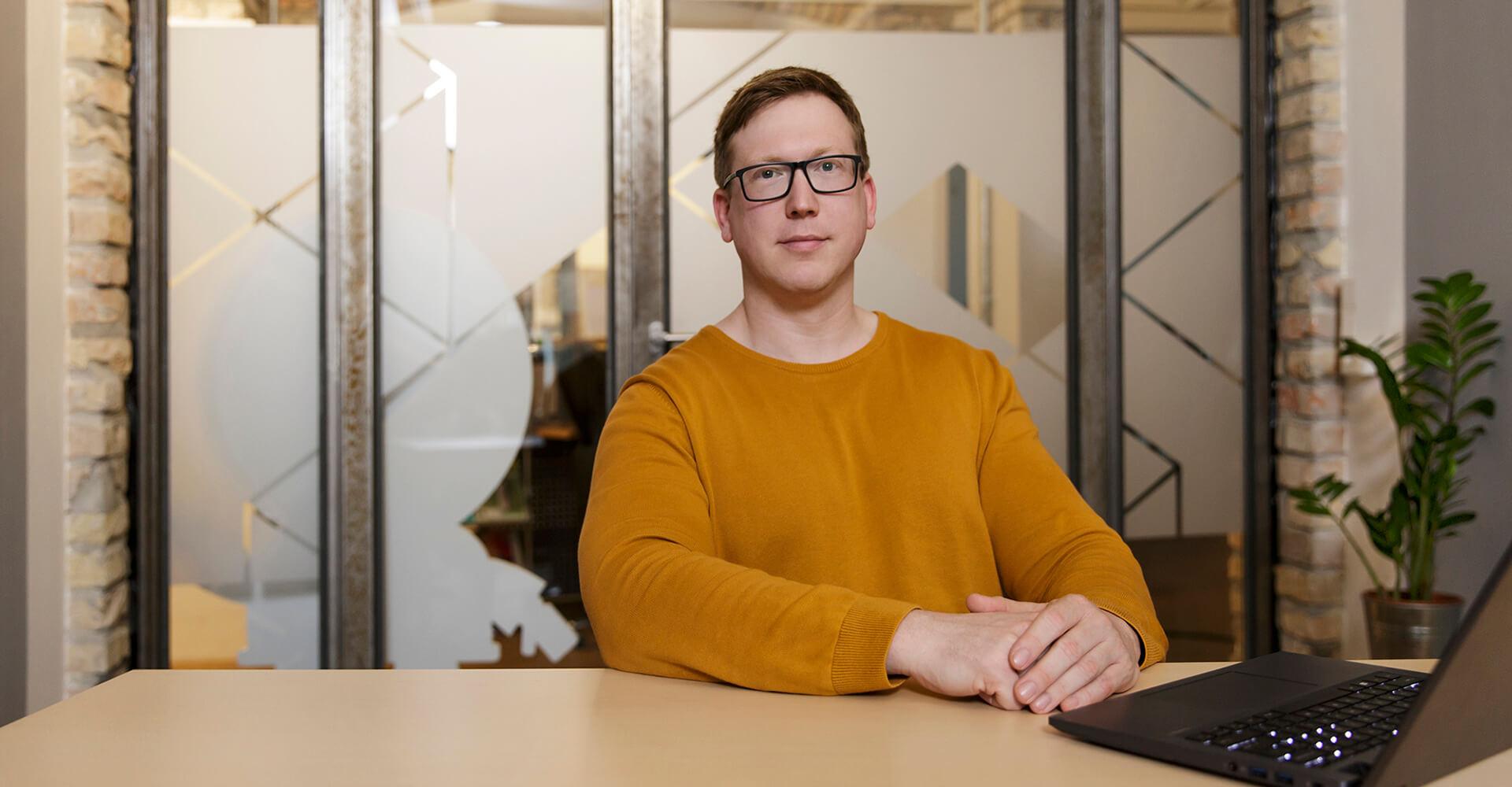 Windows 11 Pro lets SUSI&James transform business communication